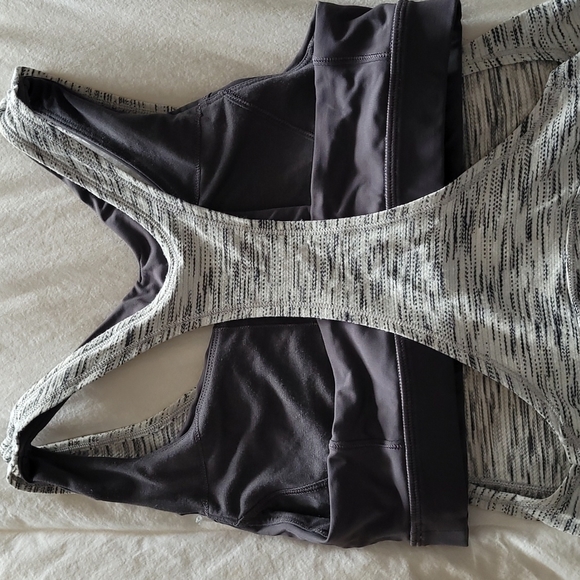 Lululemon tank top, size 4,grey and white - Picture 4 of 4